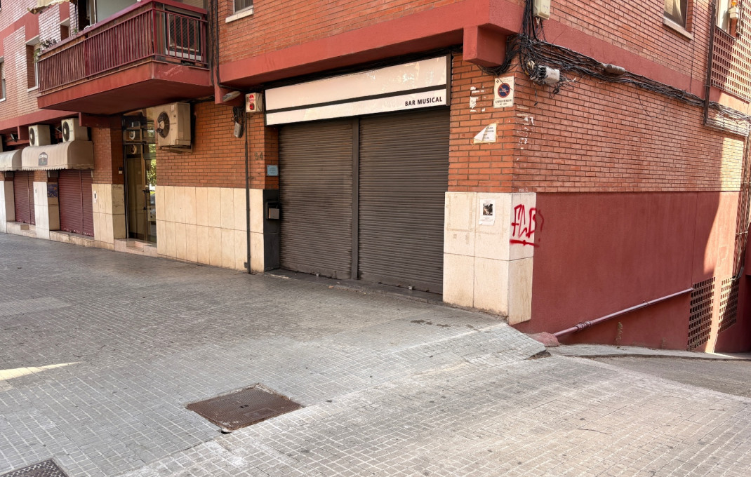 Traspaso - Bar Copas Musical -
Sant Boi de Llobregat - Vinyets-molí Vell