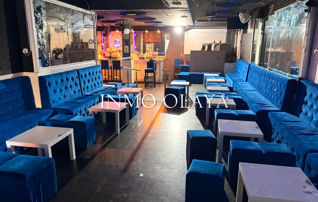 Transfer - Bar Copas Musical -
Sant Boi de Llobregat - Vinyets-molí Vell