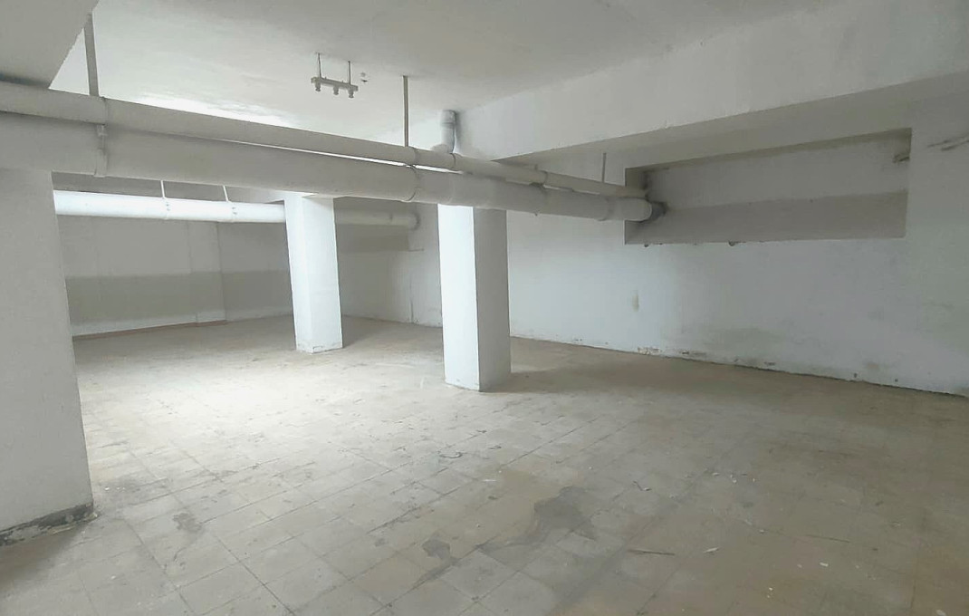 Revente - Local comercial -
Barcelona - Sant Andreu