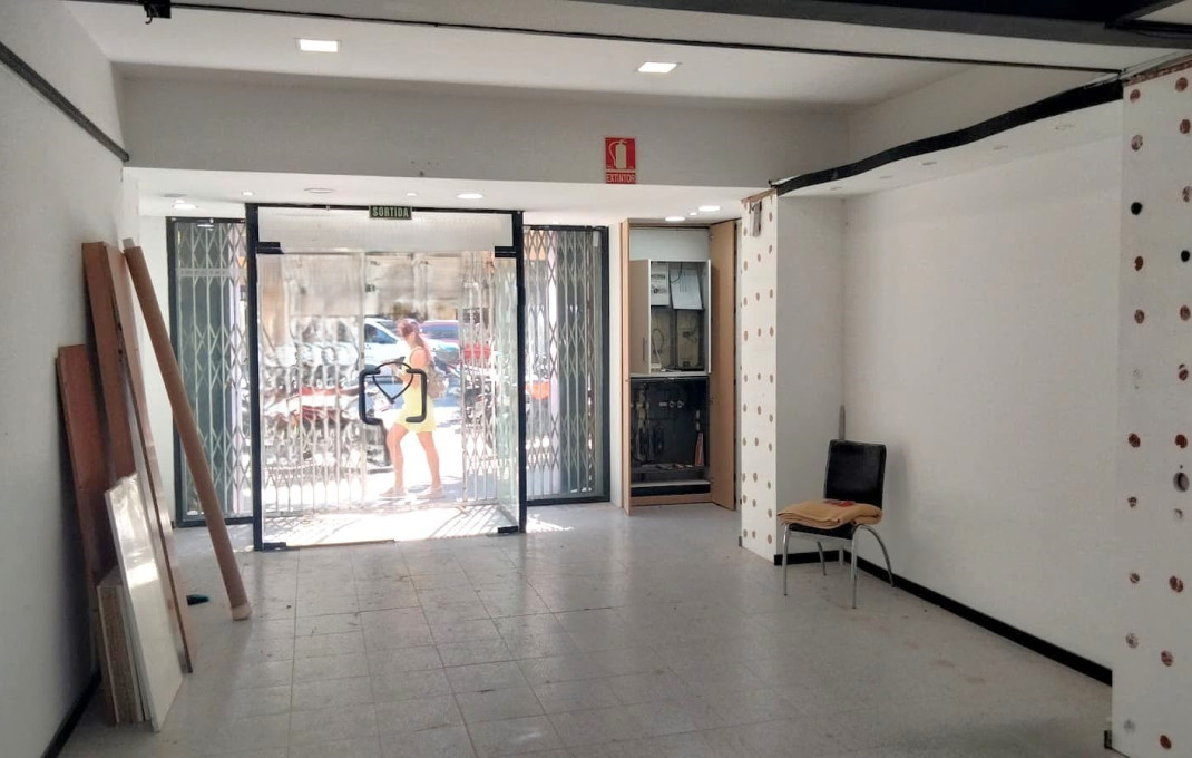 Revente - Local comercial -
Barcelona - Sant Andreu
