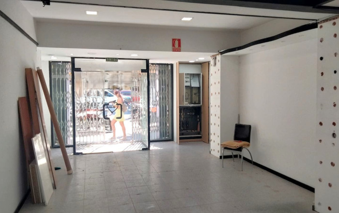 Revente - Local comercial -
Barcelona - Sant Andreu