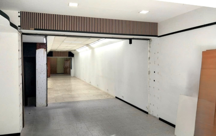 Revente - Local comercial -
Barcelona - Sant Andreu