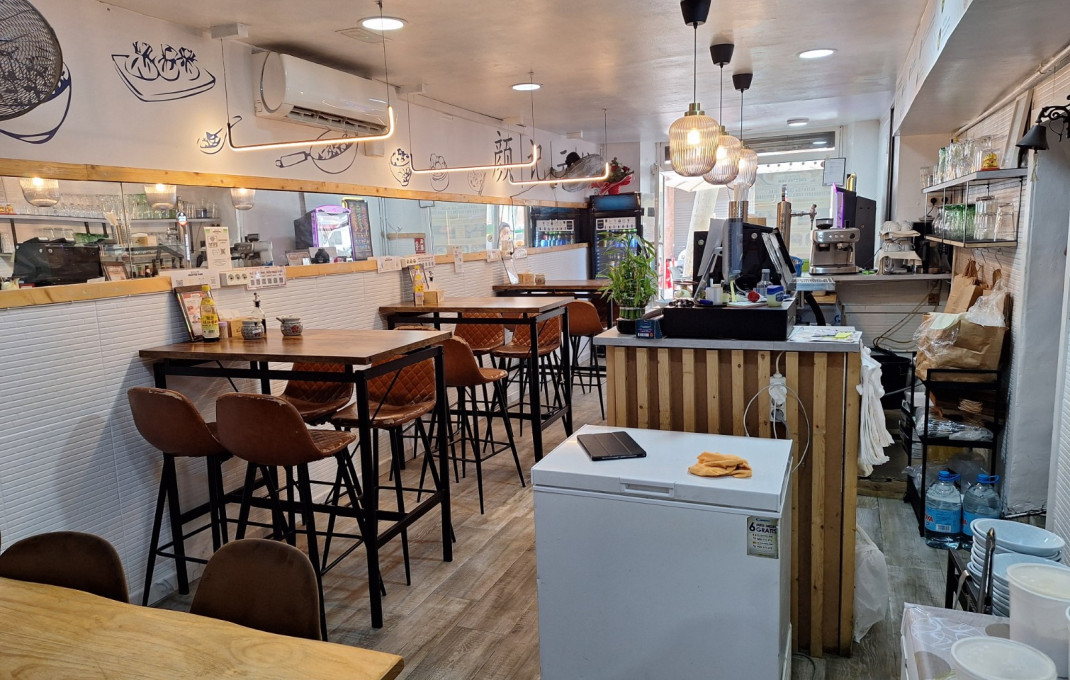 Traspaso - Bar Restaurante -
Barcelona - Sants