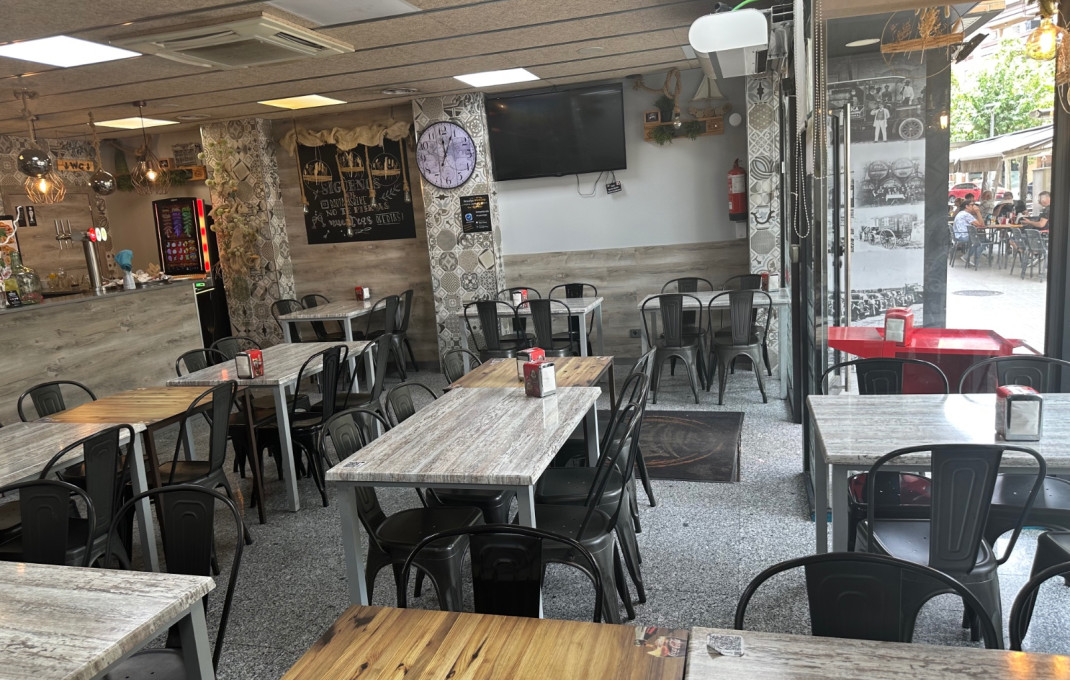 Traspaso - Bar Restaurante -
Santa Perp&egrave;tua de Mogoda
