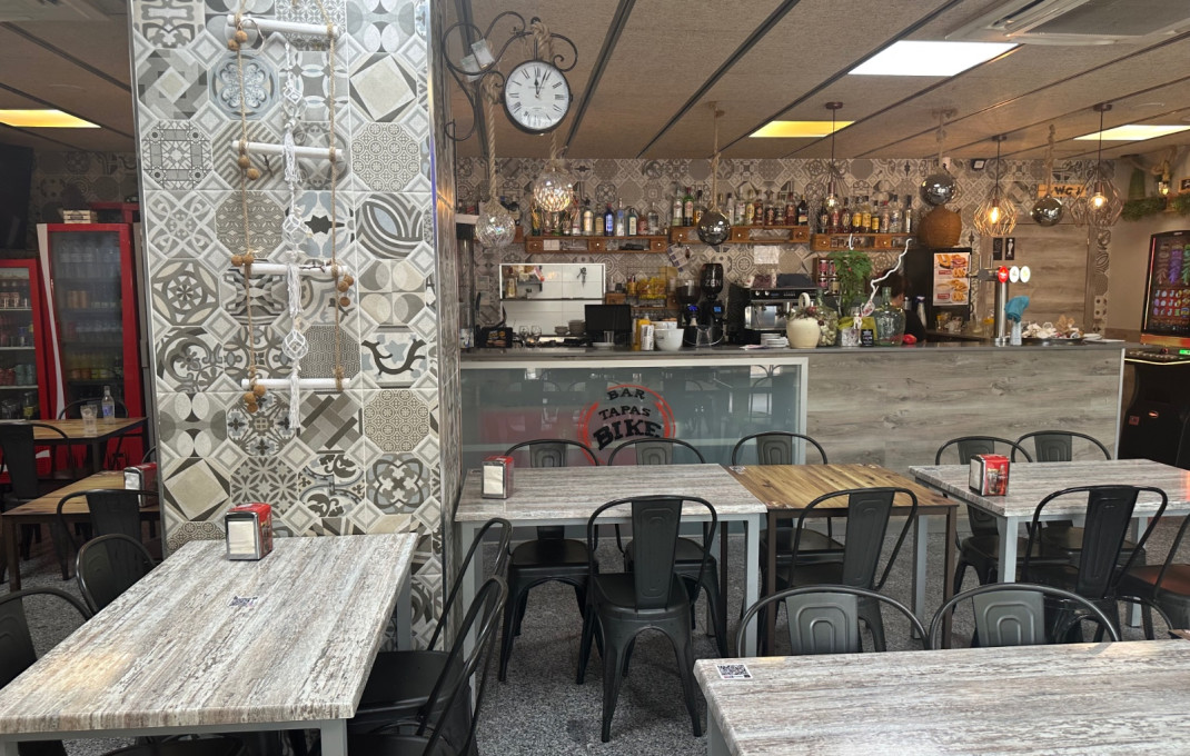 Traspaso - Bar Restaurante -
Santa Perp&egrave;tua de Mogoda