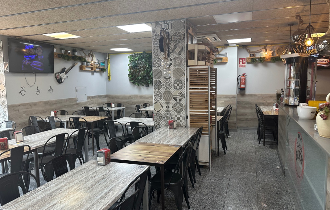 Traspaso - Bar Restaurante -
Santa Perp&egrave;tua de Mogoda