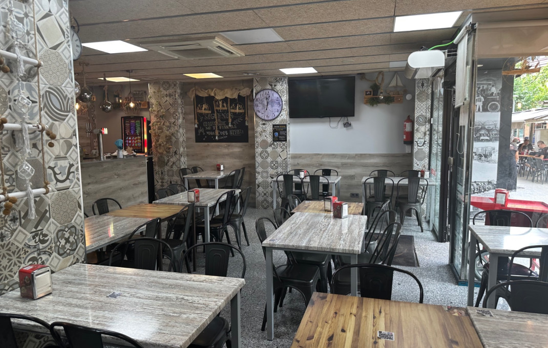 Traspaso - Bar Restaurante -
Santa Perp&egrave;tua de Mogoda