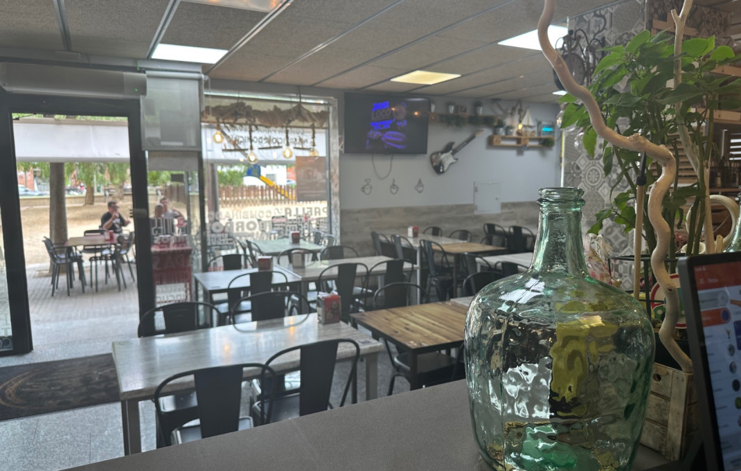 Traspaso - Bar Restaurante -
Santa Perp&egrave;tua de Mogoda
