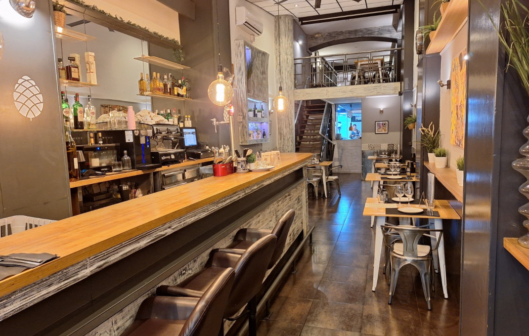 Traspaso - Restaurante -
Barcelona - Eixample Derecho