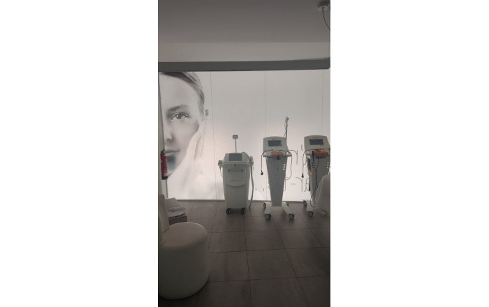 Traspaso - Peluquerias y Estetica -
Figueres