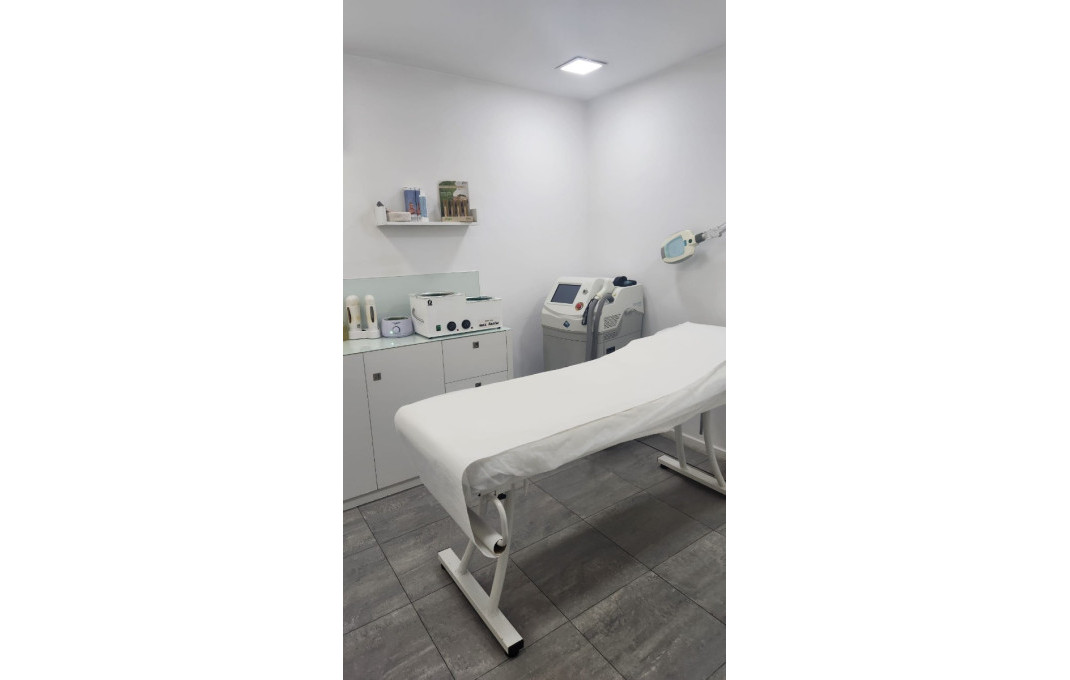 Traspaso - Peluquerias y Estetica -
Figueres