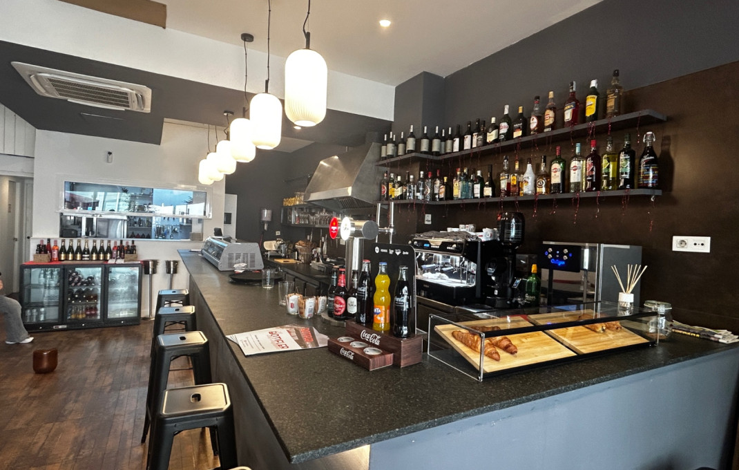 Traspaso - Bar Restaurante -
Barcelona - Poblenou