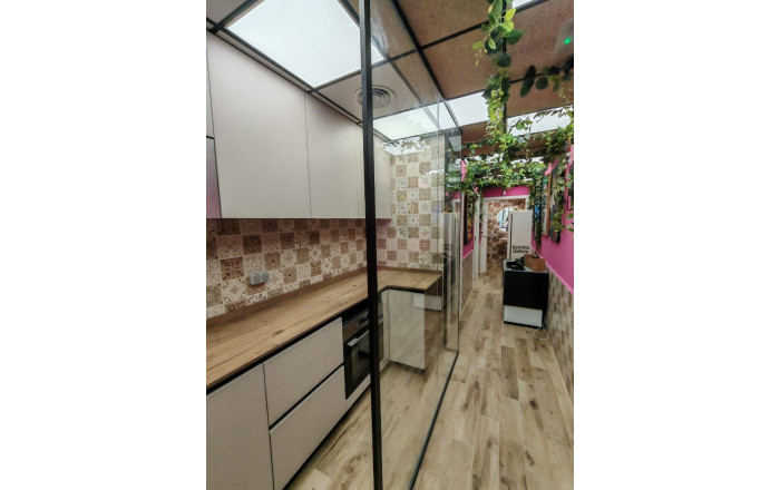 Alquiler - Bar-Cafeteria -
Lli&ccedil;&agrave; d'Amunt