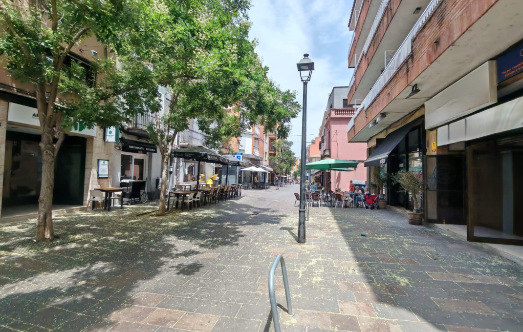 Alquiler - Local comercial -
Sant Cugat del Vall&egrave;s