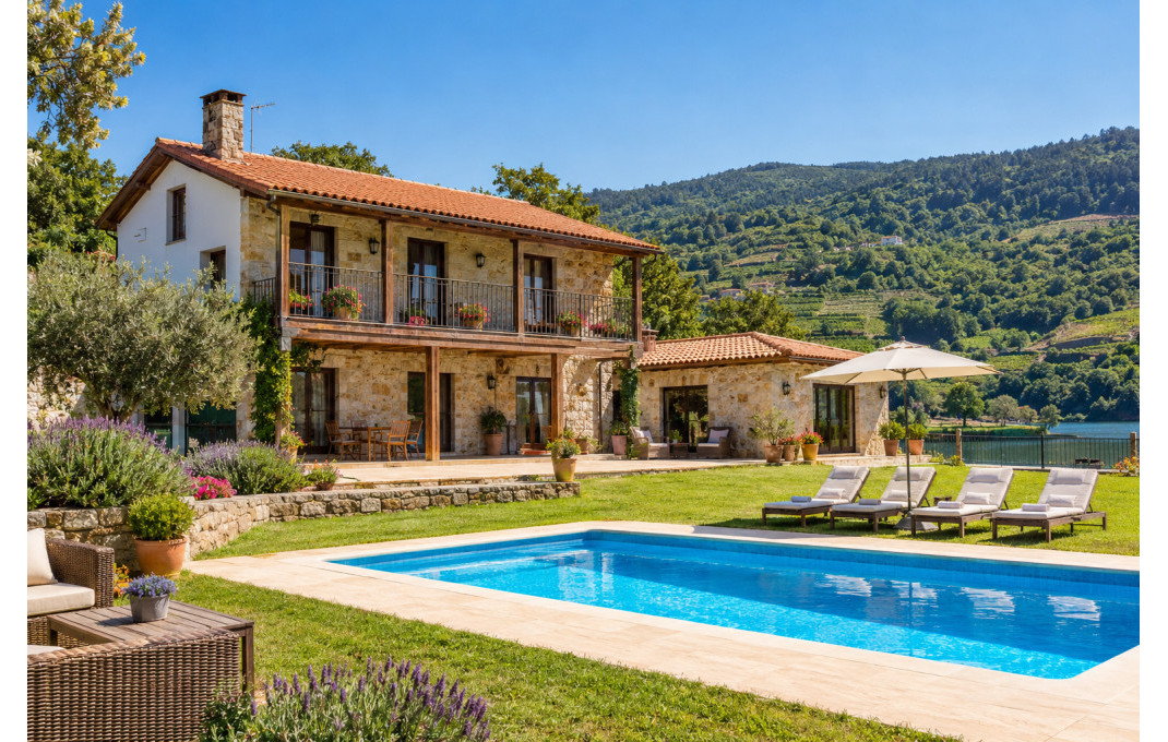Venta - Apartamentos Turísticos -
Galicia