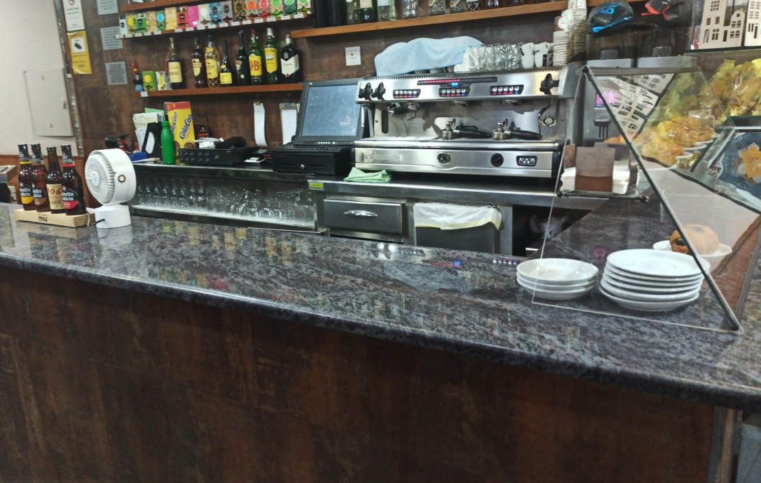 Traspaso - Bar Restaurante -
Girona