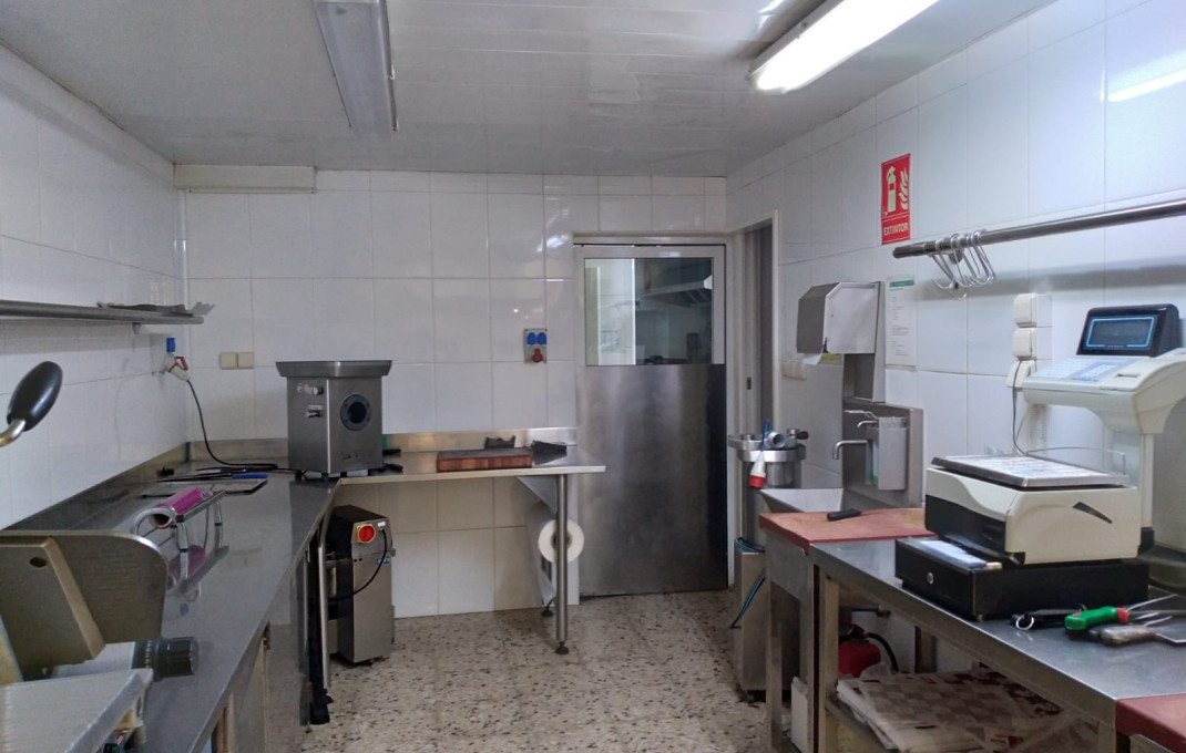 Venta - Carnicería - Pescadería -
Angl&egrave;s