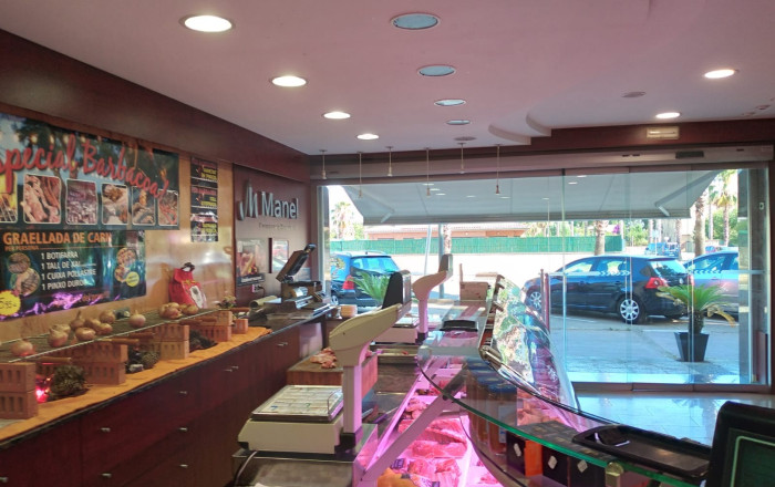 Venta - Carnicería - Pescadería -
Angl&egrave;s