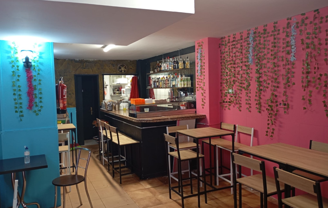 Traspaso - Bar Restaurante -
Barcelona - Sants
