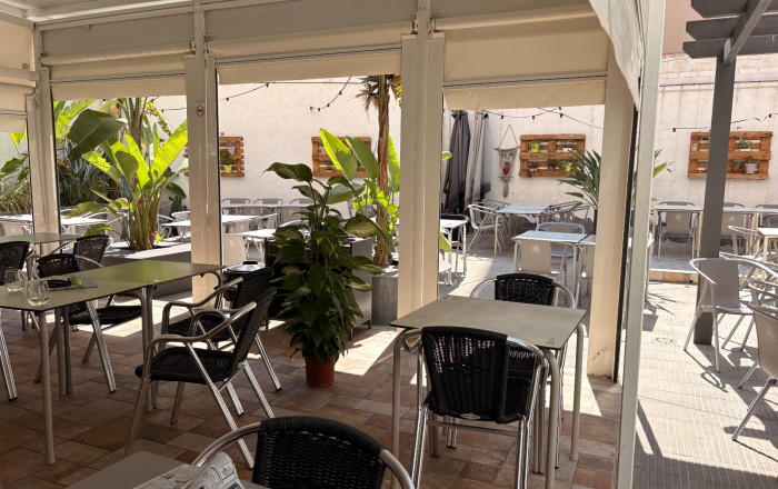 Traspaso - Bar Restaurante -
Pallej&agrave;