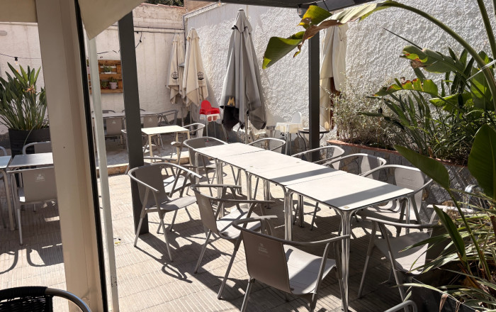 Traspaso - Bar Restaurante -
Pallej&agrave;