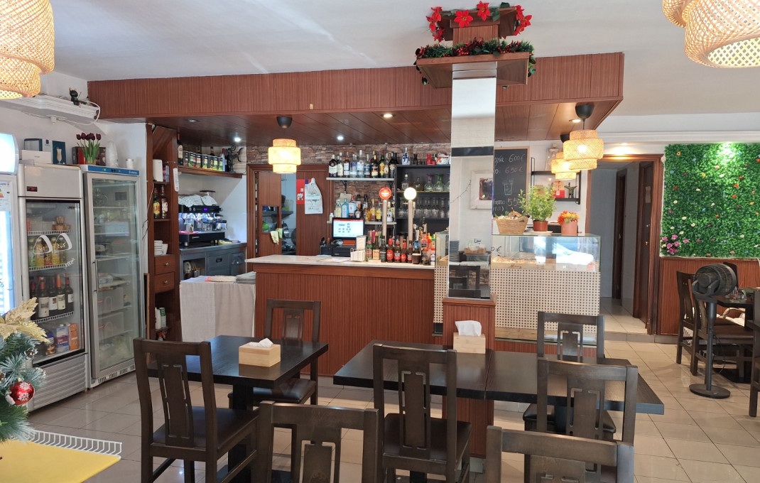 Transfer - Bar Restaurante -
Barcelona - Poble Sec-montjuïc