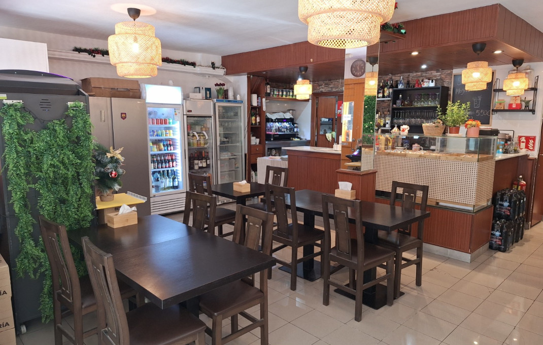 Transfer - Bar Restaurante -
Barcelona - Poble Sec-montjuïc