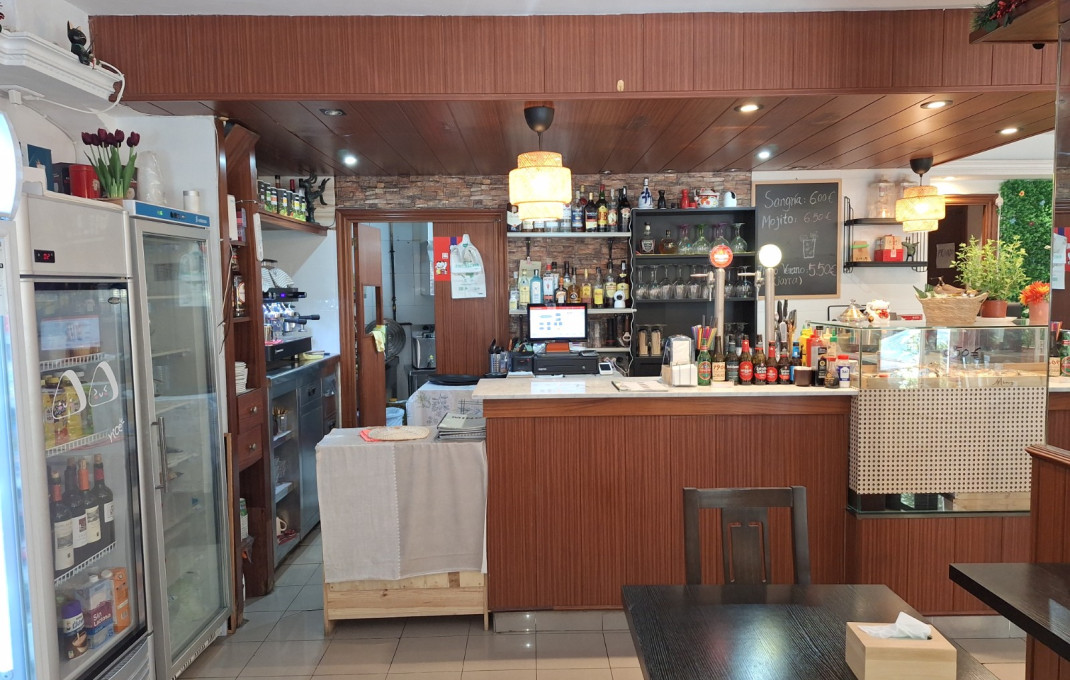 Transfer - Bar Restaurante -
Barcelona - Poble Sec-montjuïc