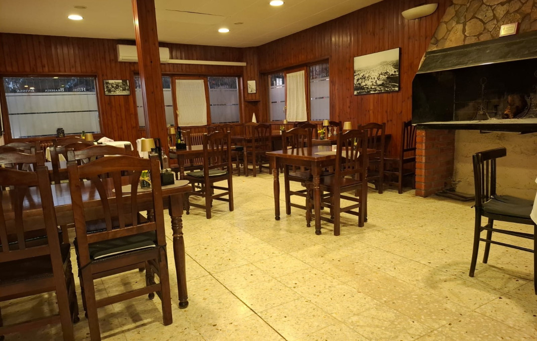 Location longue durée - Hostal -
Ribera d’Ebre - Tivissa