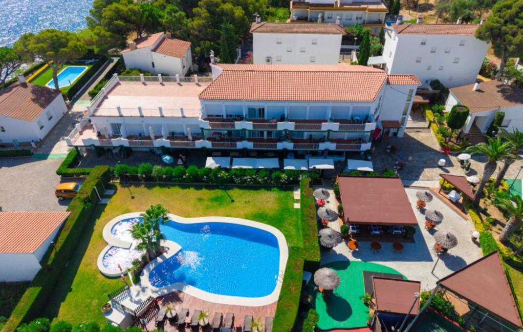Venta - Apartamentos Turísticos -
Llança  - Llança