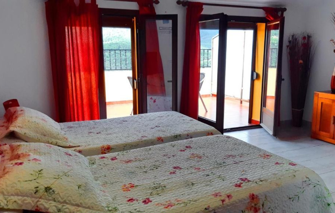 Revente - Apartamentos Turísticos -
Cáceres - Guadalupe