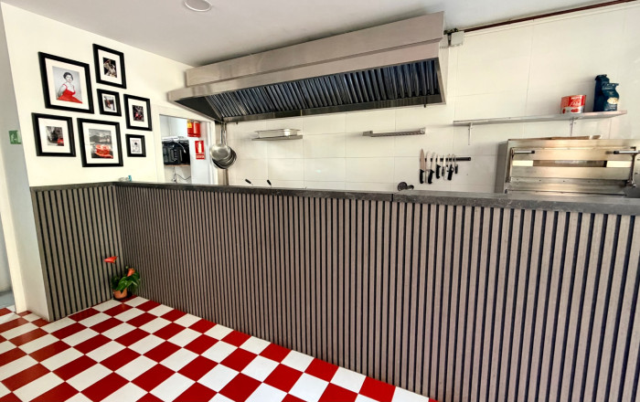 Traspaso - Take Away -
Barcelona - Les corts