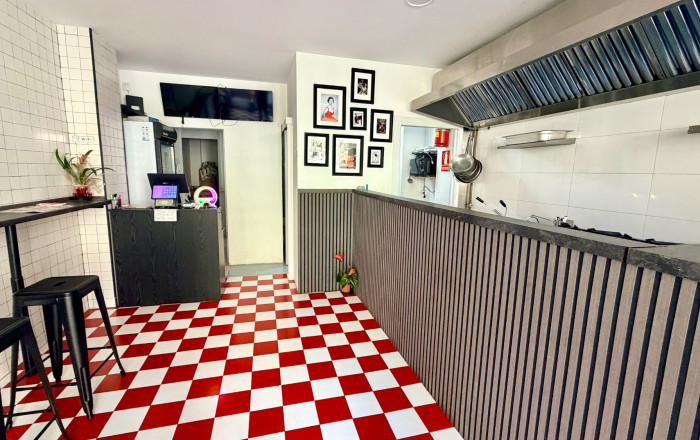 Traspaso - Take Away -
Barcelona - Les corts