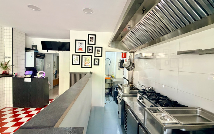 Traspaso - Take Away -
Barcelona - Les corts