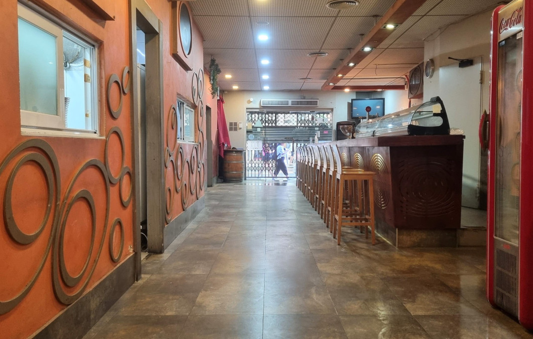 Traspaso - Restaurante -
Barcelona - Sant Andreu