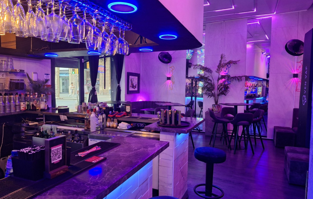 Transfert - Bar Copas Musical -
Barcelona - Eixample
