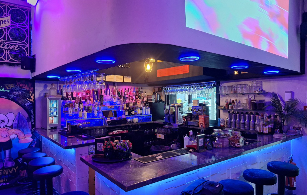 Transfert - Bar Copas Musical -
Barcelona - Eixample