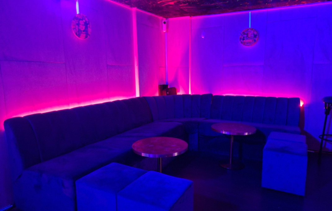 Transfert - Bar Copas Musical -
Barcelona - Eixample