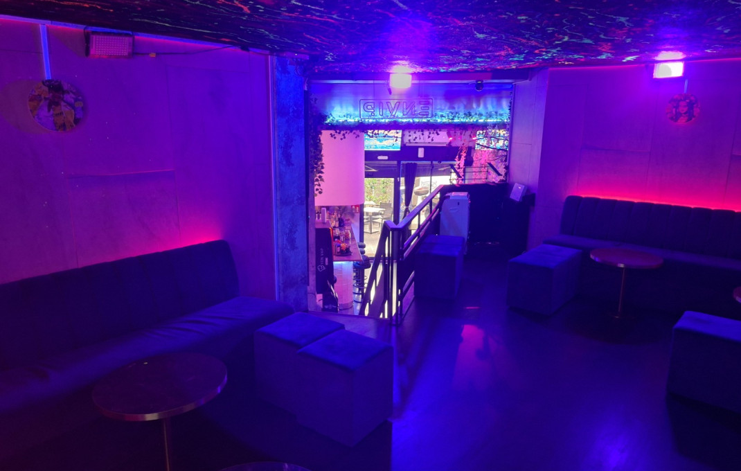 Transfert - Bar Copas Musical -
Barcelona - Eixample