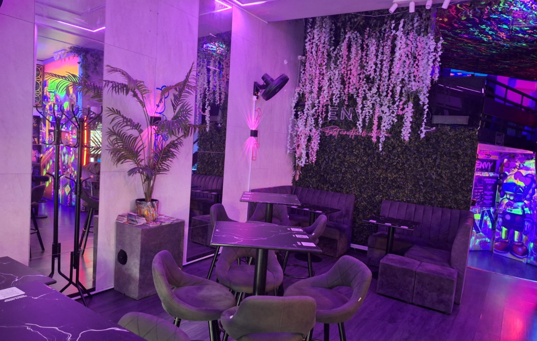 Transfert - Bar Copas Musical -
Barcelona - Eixample