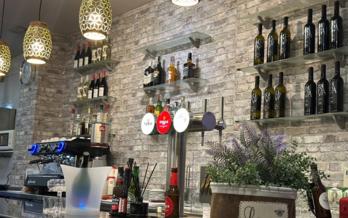 Traspaso - Bar-Cafeteria -
Barcelona - Eixample Derecho