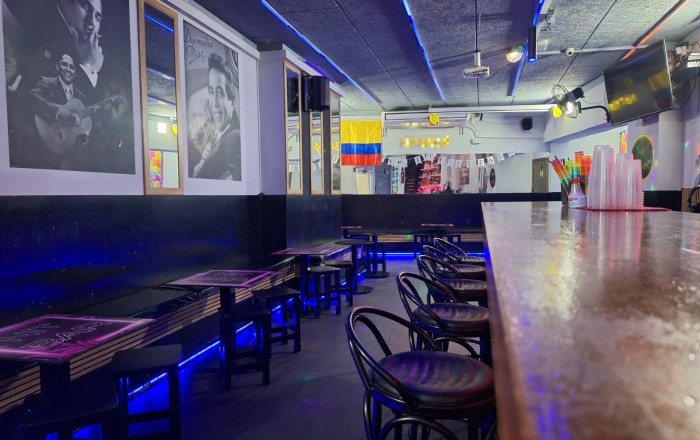 Traspaso - Bar Copas Musical -
Barcelona - Sant Andreu