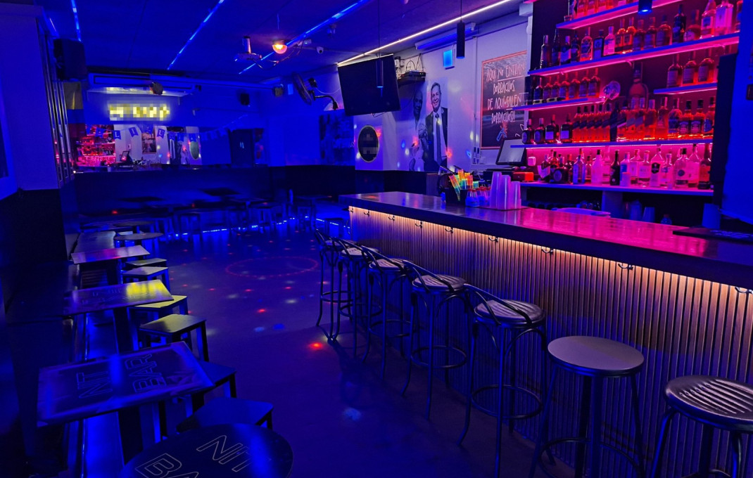 Traspaso - Bar Copas Musical -
Barcelona - Sant Andreu