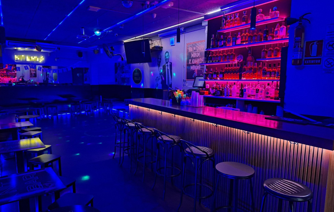Traspaso - Bar Copas Musical -
Barcelona - Sant Andreu