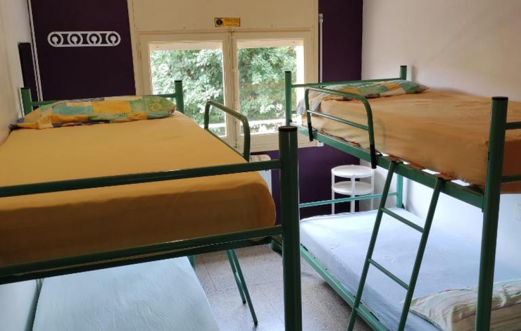 Traspaso - Hostal -
Olot
