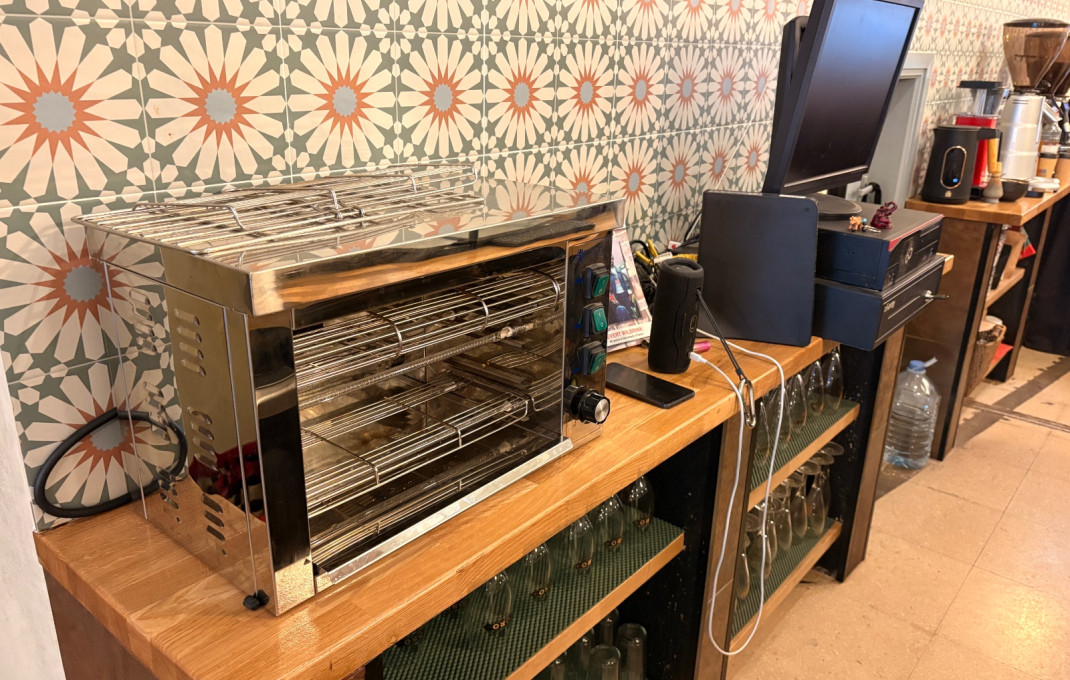 Traspaso - Bar-Cafeteria -
El Prat de Llobregat