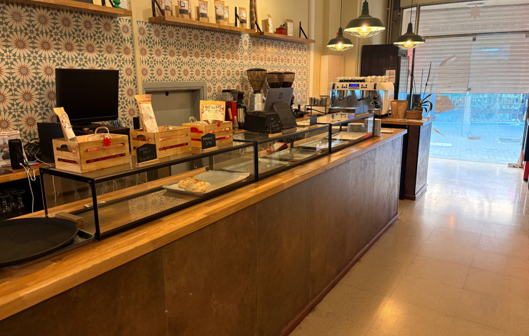 Traspaso - Bar-Cafeteria -
El Prat de Llobregat