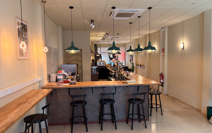 Traspaso - Bar-Cafeteria -
El Prat de Llobregat