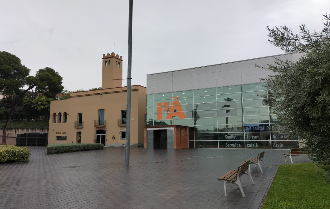 Traspaso - Bar-Cafeteria -
Sant Joan Despí - Las planas