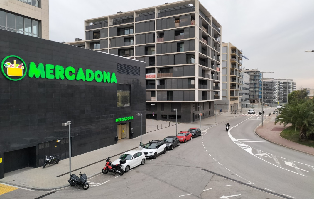 Traspaso - Bar-Cafeteria -
Sant Joan Despí - Las planas